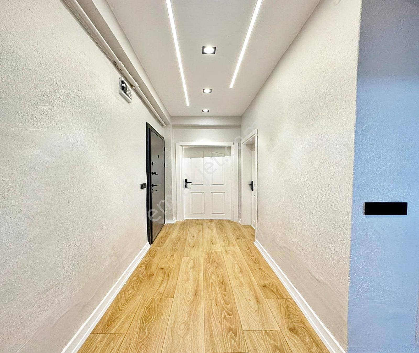 Hürriyet Mahallesi 2+1 Bahçekatı 105m2 Dekorlu Daire 2.150.000tl - Görsel 22