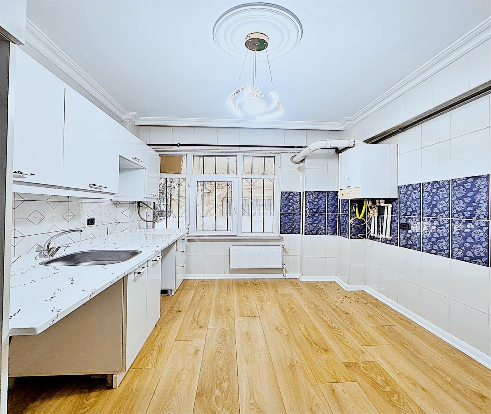 Hürriyet Mahallesi 2+1 Bahçekatı 105m2 Dekorlu Daire 2.150.000tl - Görsel 9