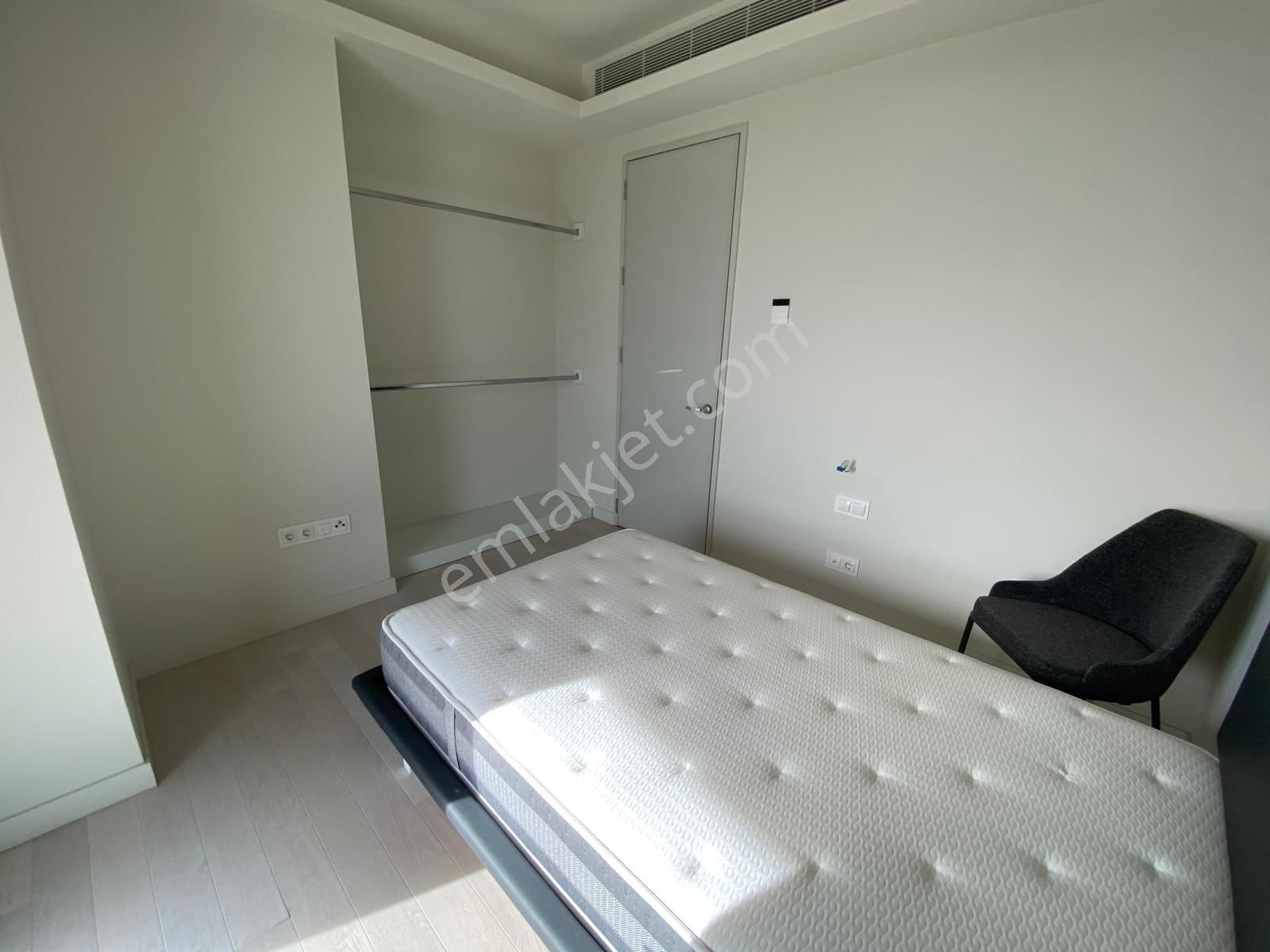 Turyap'tan Mistral Tower'da Satılık Manzaralı Eşyalı 3+1 Daire - Görsel 24