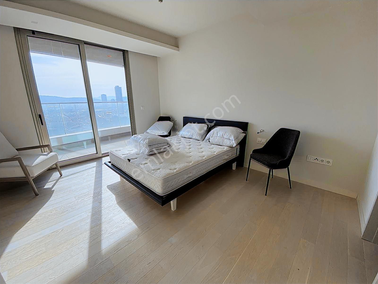 Turyap'tan Mistral Tower'da Satılık Manzaralı Eşyalı 3+1 Daire - Görsel 14