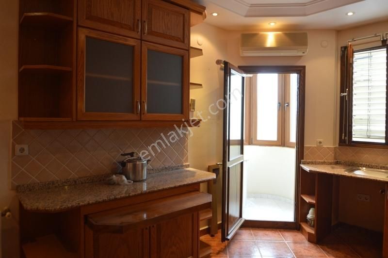 Utkudan Suadiyede Balkonlu Kombili 150m2 Kiralık 4+1 Daire - Görsel 19