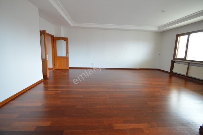 Utkudan Suadiyede Balkonlu Kombili 150m2 Kiralık 4+1 Daire - Görsel 15