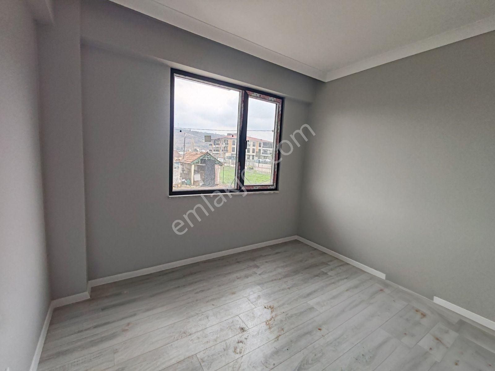 Kadıköyde Satılık 2+1 Daire, Termal Yolu Üzerinde - Görsel 9