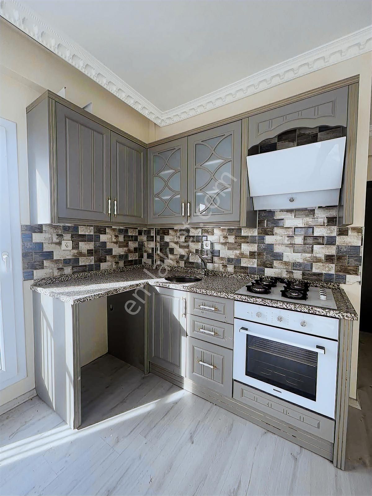 Gültepe`de~caddeye~yakın~1+1~lüx~işçilik~cazip~daire~ - Görsel 3