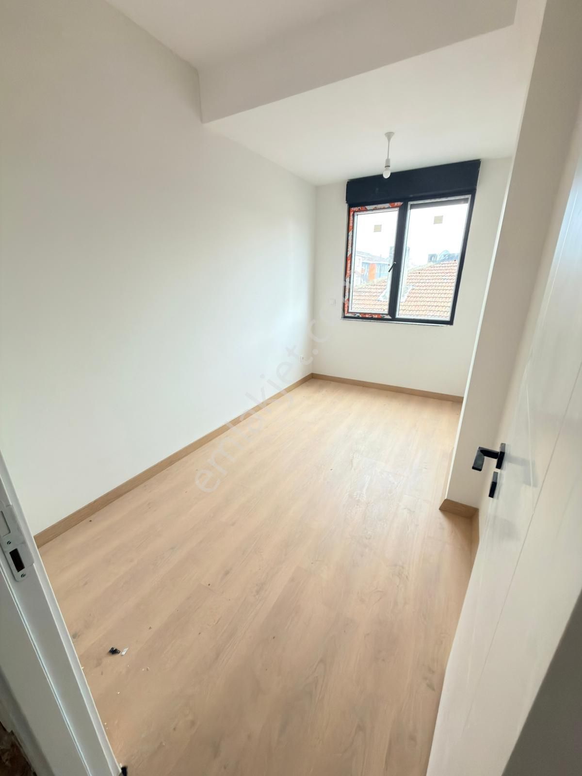 █ Konfor █ Küçükyalı'da, Ön Cephe, 3.kat, Balkonlu, Sıfır 3+1 - Görsel 31