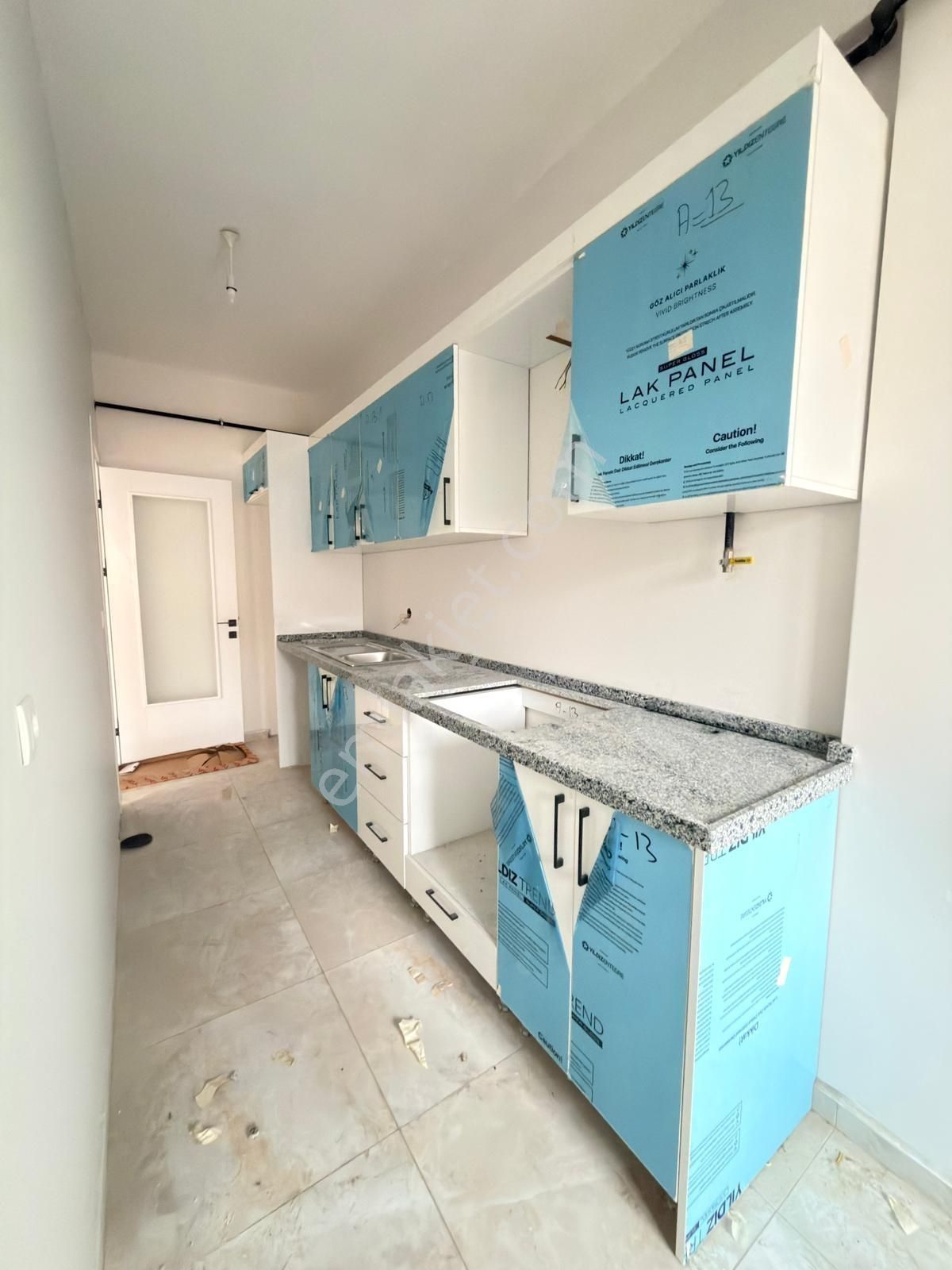 █ Konfor █ Küçükyalı'da, Ön Cephe, 3.kat, Balkonlu, Sıfır 3+1 - Görsel 8