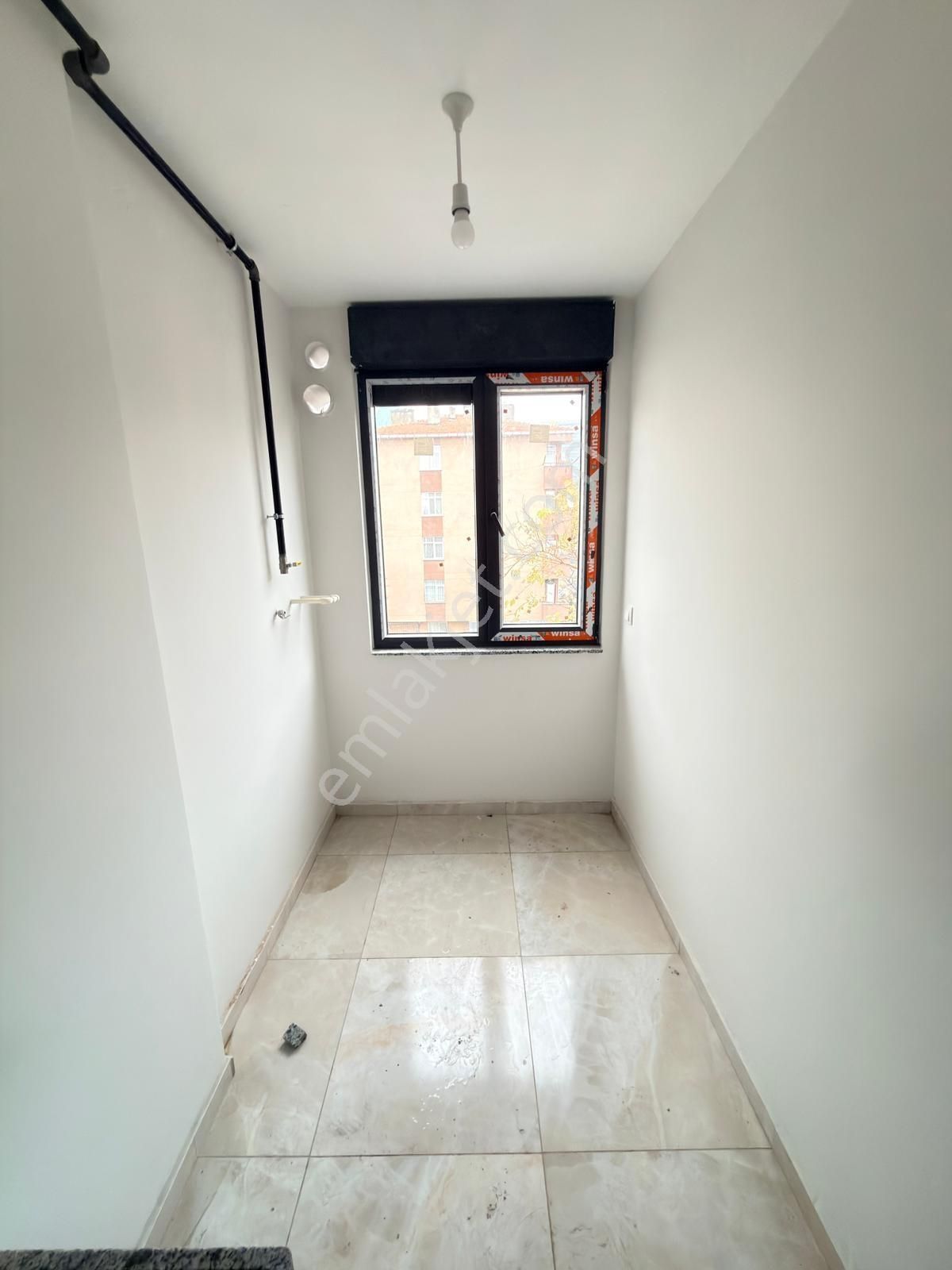 █ Konfor █ Küçükyalı'da, Ön Cephe, 3.kat, Balkonlu, Sıfır 3+1 - Görsel 11