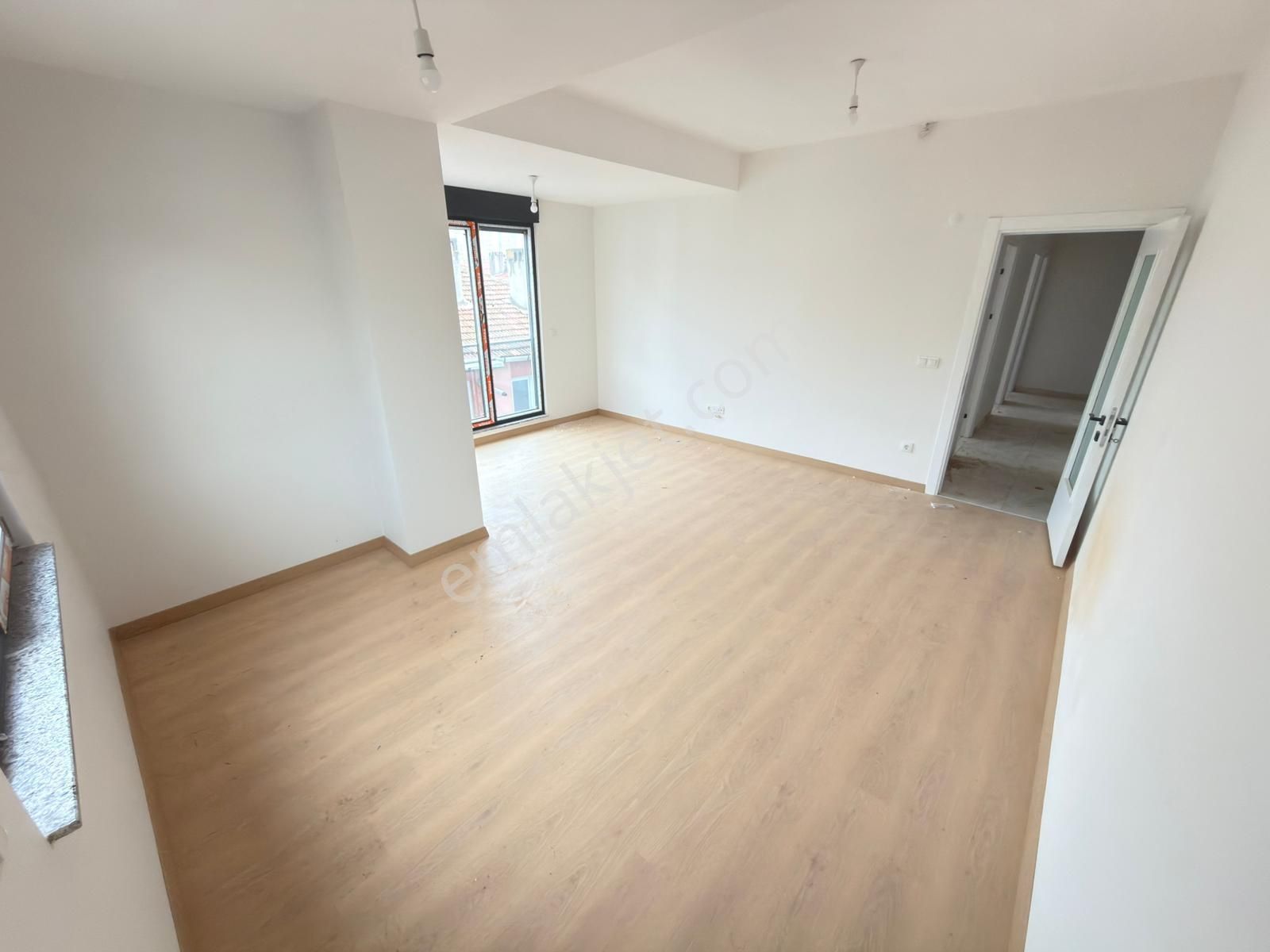 █ Konfor █ Küçükyalı'da, Ön Cephe, 3.kat, Balkonlu, Sıfır 3+1 - Görsel 24