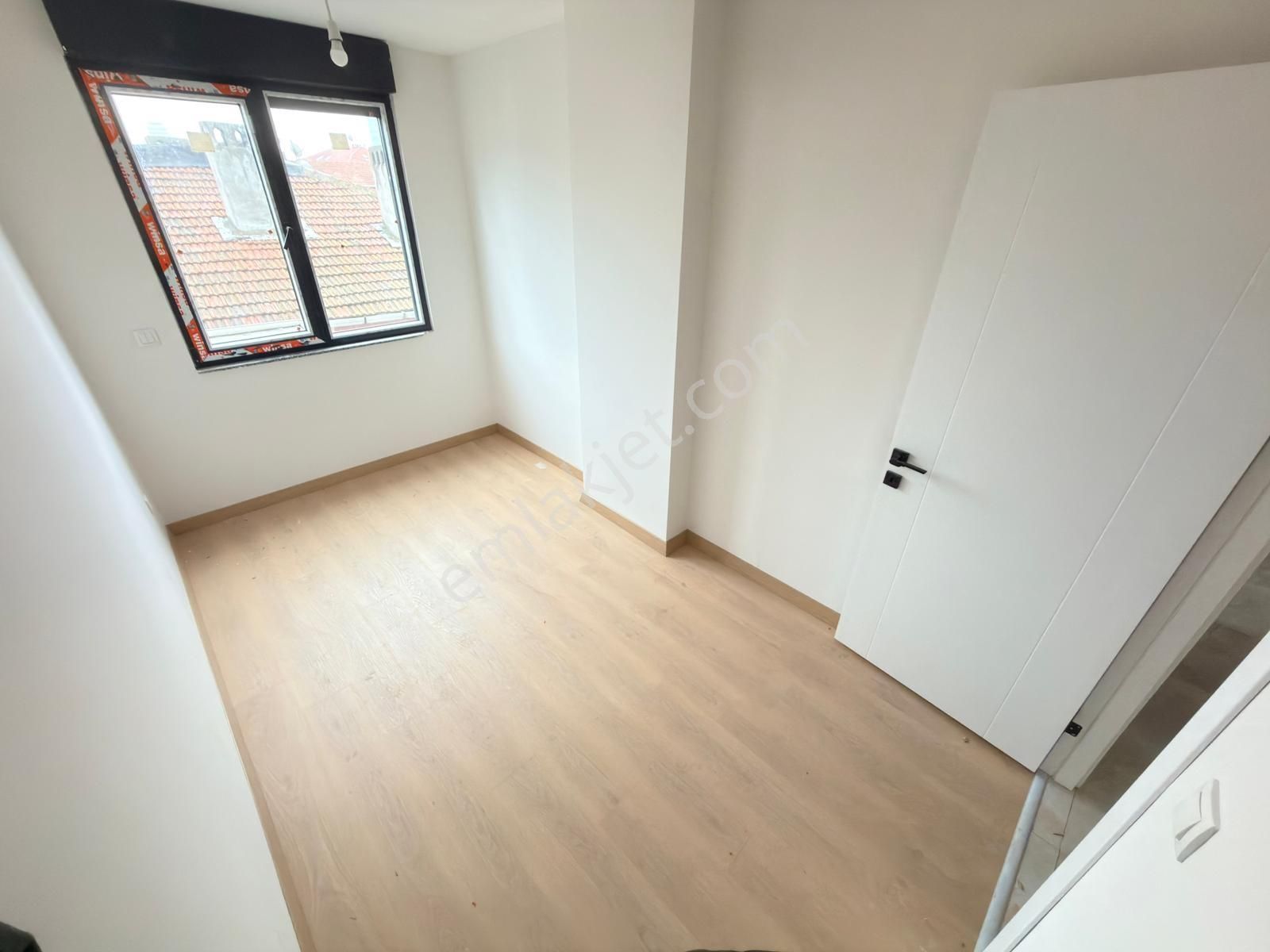 █ Konfor █ Küçükyalı'da, Ön Cephe, 3.kat, Balkonlu, Sıfır 3+1 - Görsel 17