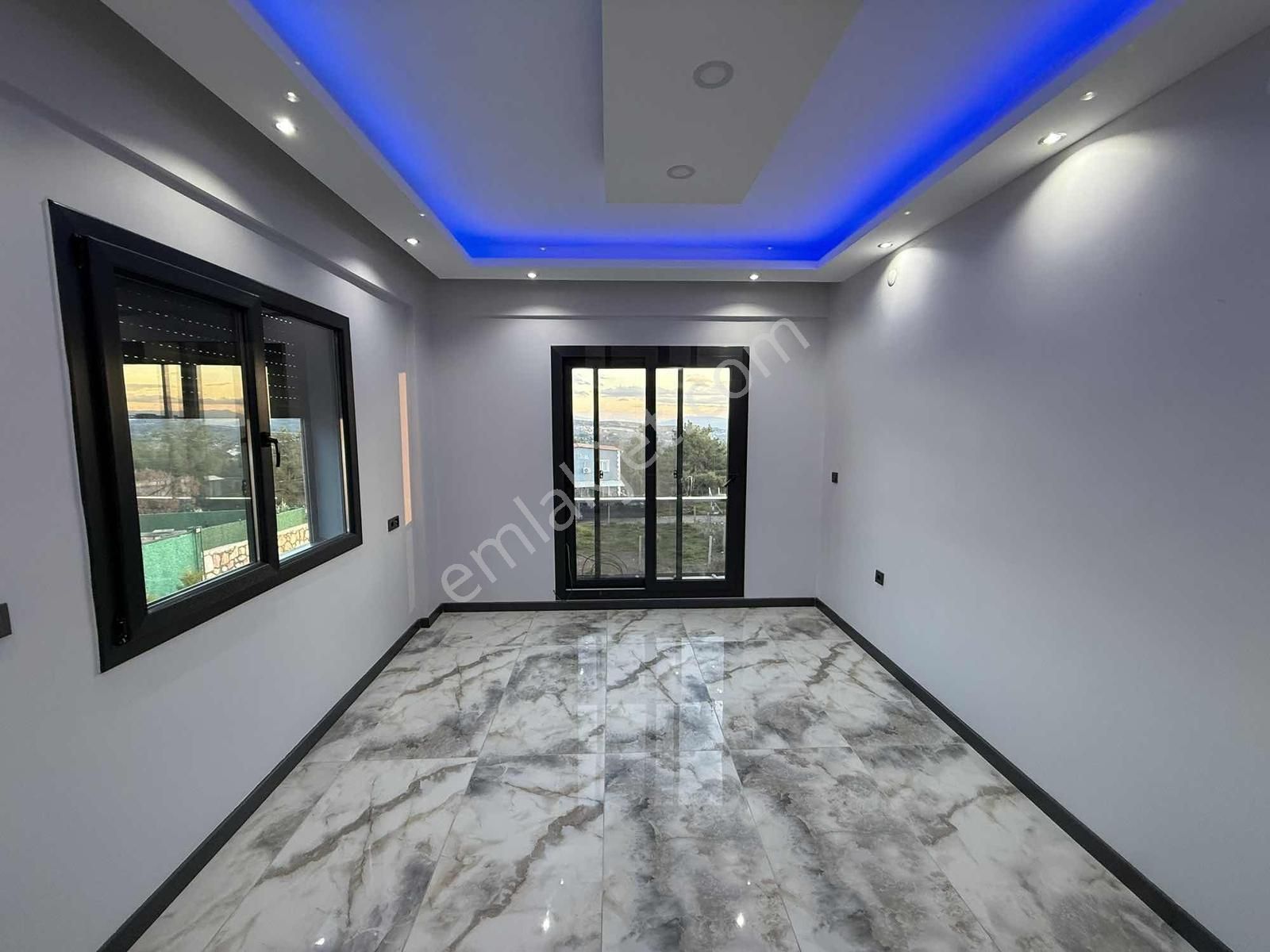 Buca Belenbaşında 100.yıl Site İçinde Özel Yapılmış Villa - Görsel 5