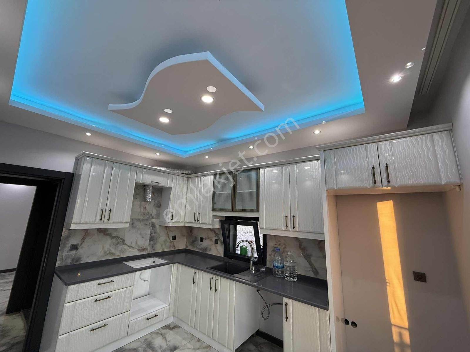 Buca Belenbaşında 100.yıl Site İçinde Özel Yapılmış Villa - Görsel 11