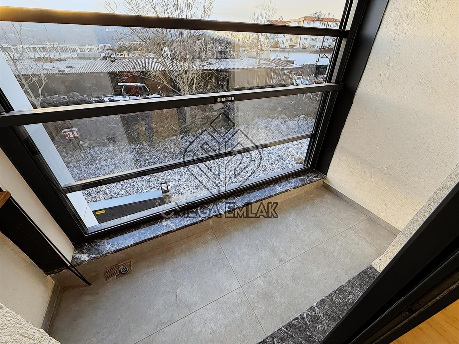 Merkezi Konumda Geniş Ön Cephe Arakat 3+1 Daire - Görsel 10