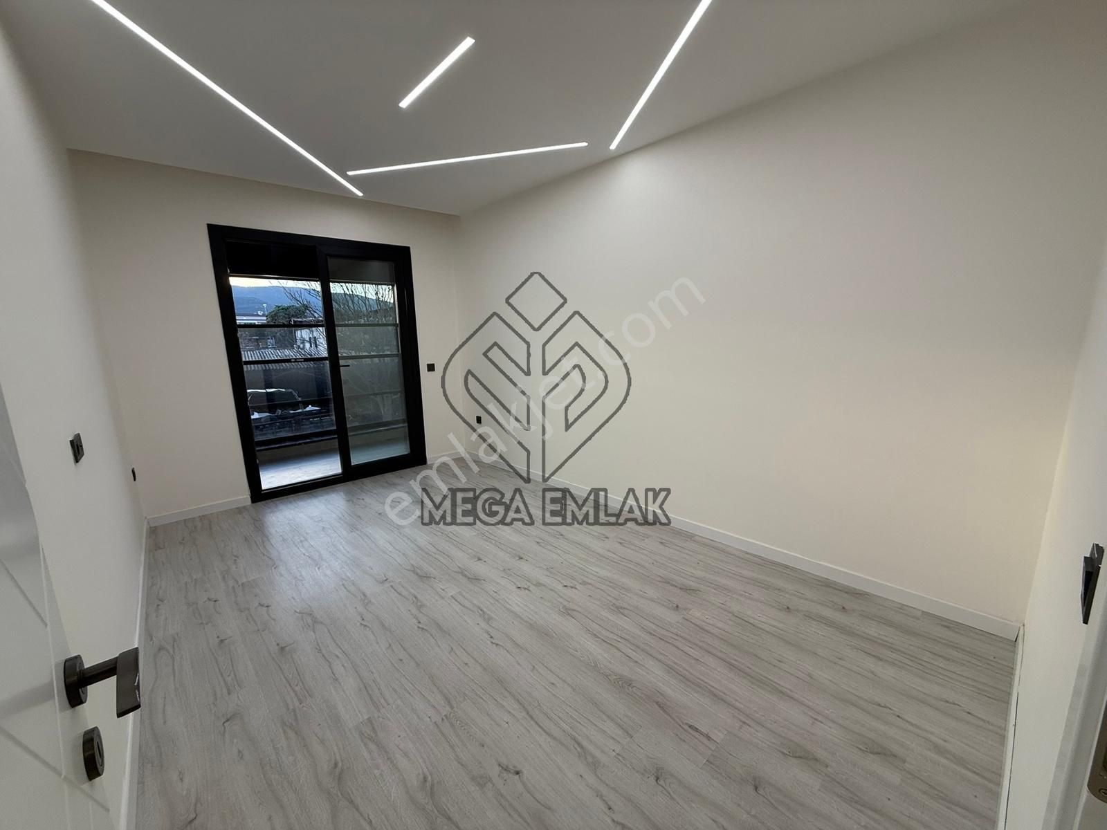 Merkezi Konumda Geniş Ön Cephe Arakat 3+1 Daire - Görsel 2