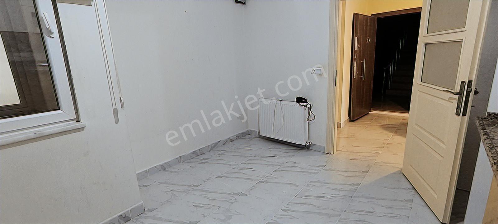 Edis Emlak'tan Satılık Bafra Mevlanada 4+1 170 Metrekare Daire - Görsel 3