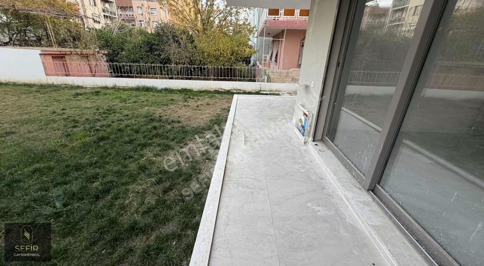 Camikebir Mahallesinde 70 M2 Müstakil Bahçesi Olan 1+1 - Görsel 5