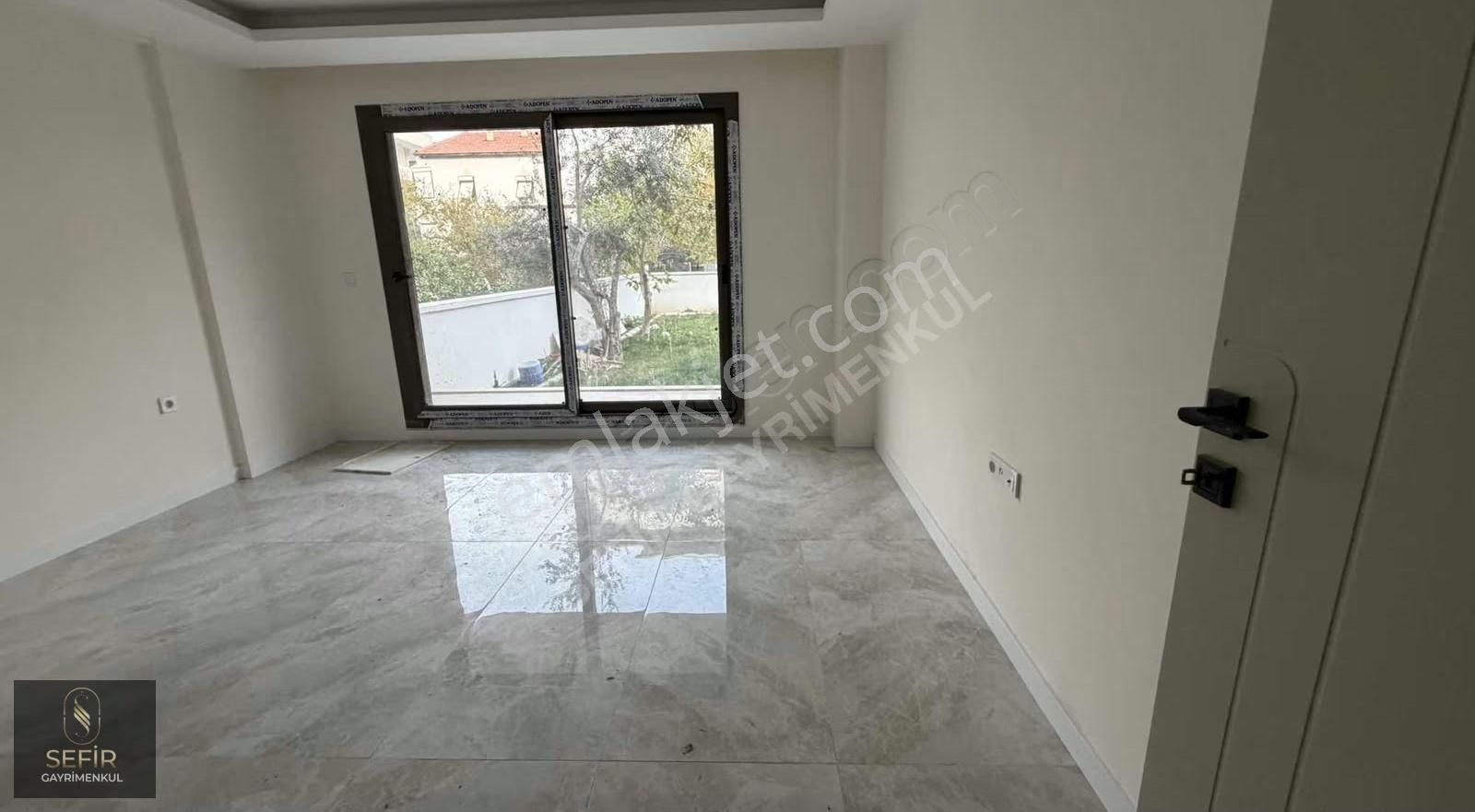 Camikebir Mahallesinde 70 M2 Müstakil Bahçesi Olan 1+1 - Görsel 4
