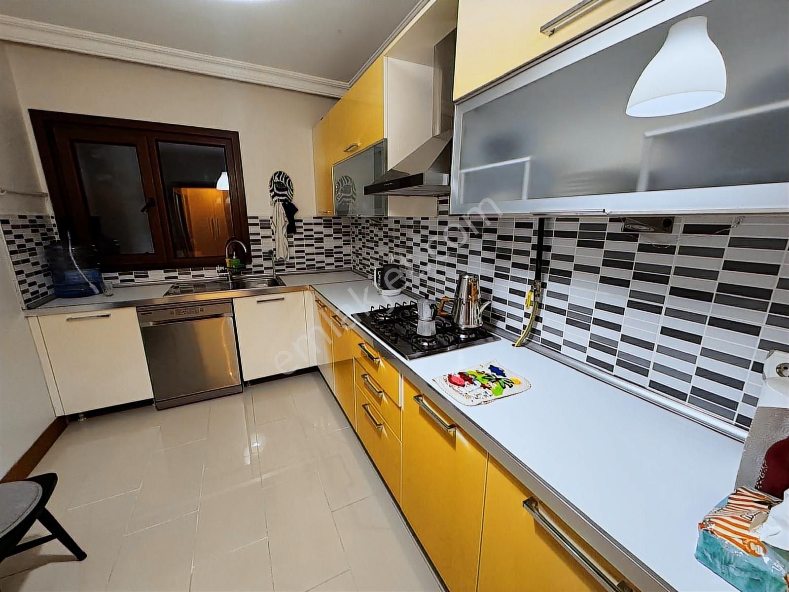 Kartal Merkez Satılık 2+1 Demırbaşpark Modern Merkez Site İçi - Görsel 4