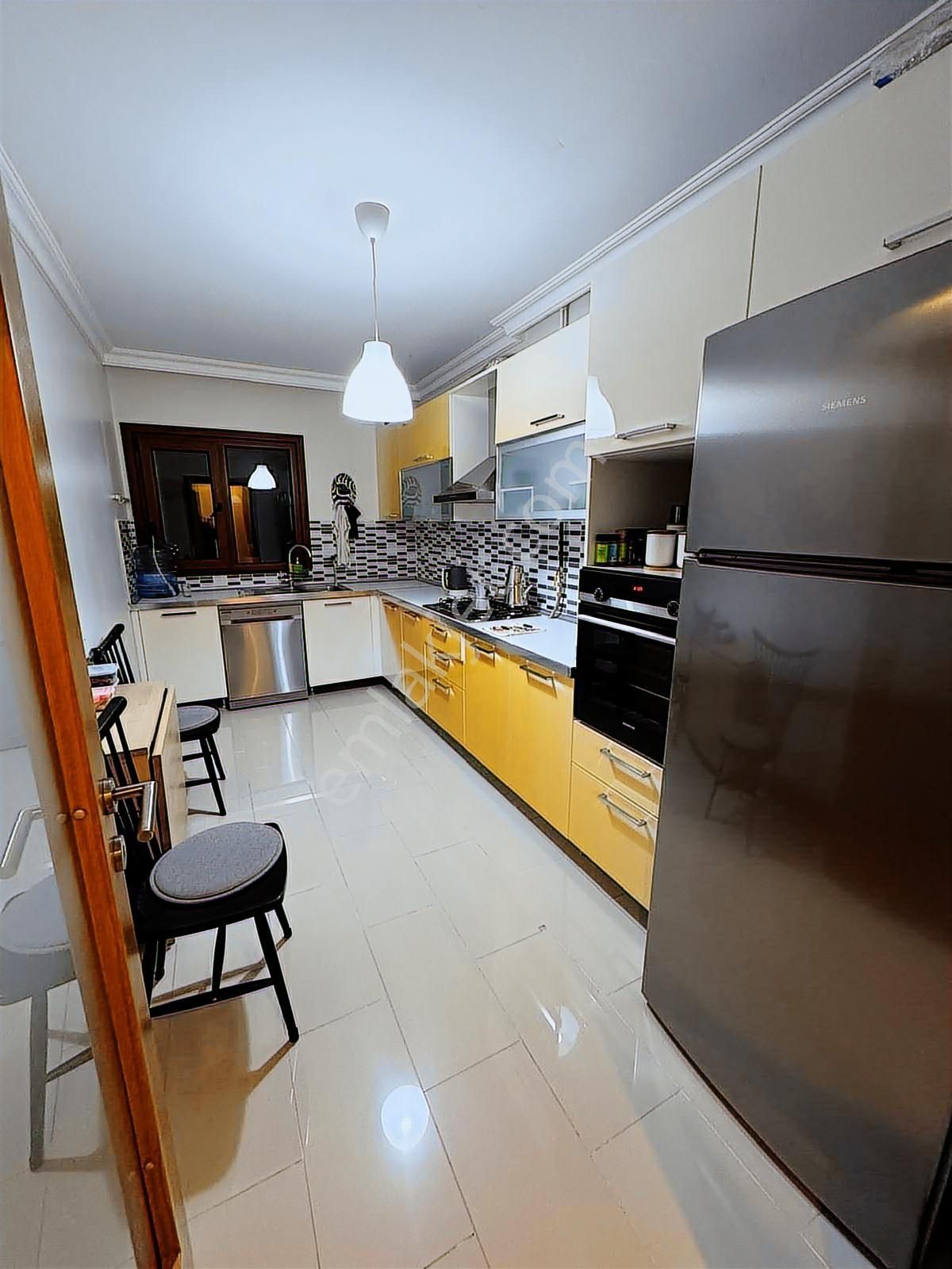 Kartal Merkez Satılık 2+1 Demırbaşpark Modern Merkez Site İçi - Görsel 3