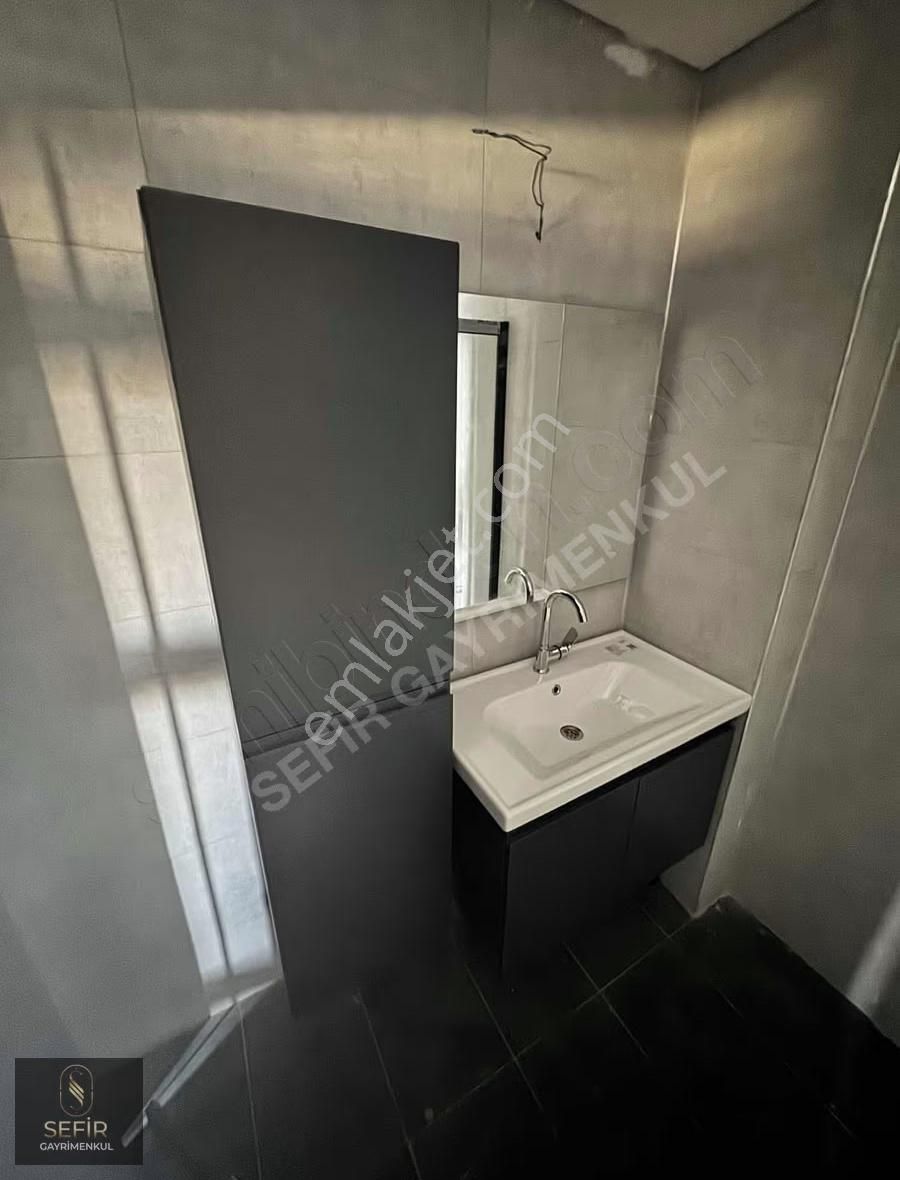 Akarca'da Bahçeli Kullanışlı 3+2 Sıfır Villa - Görsel 7