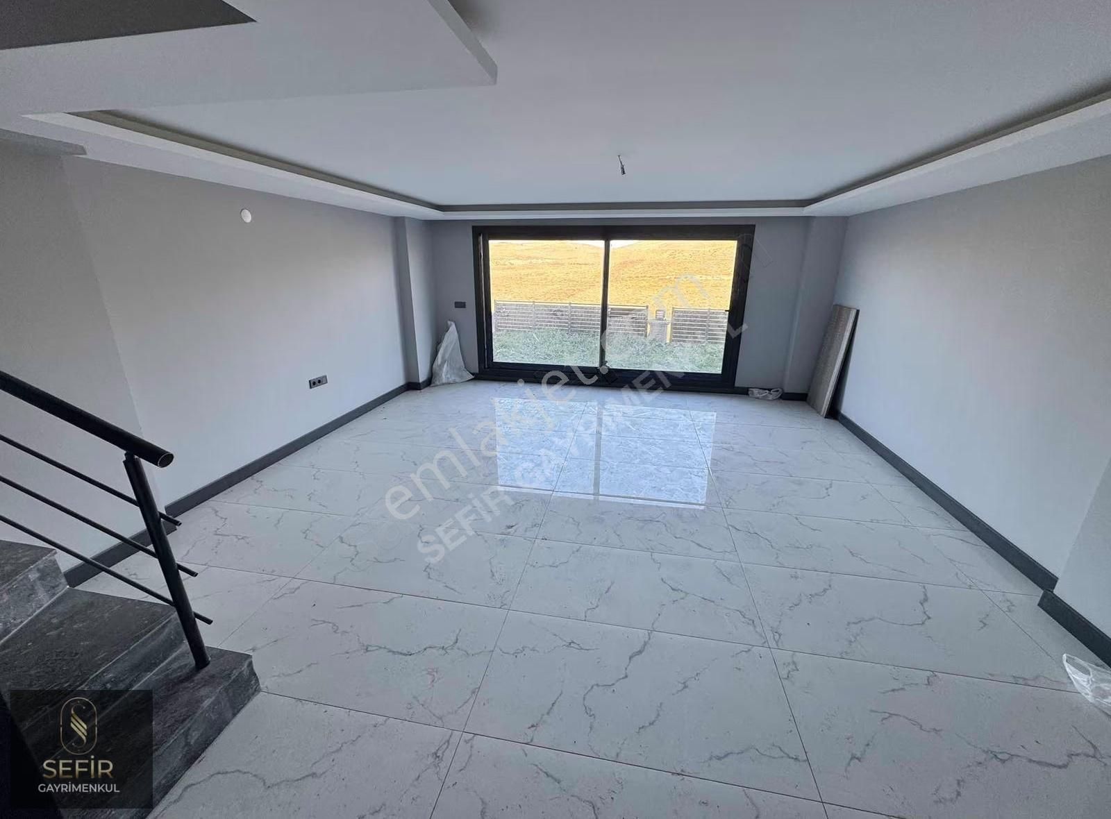 Akarca'da Bahçeli Kullanışlı 3+2 Sıfır Villa - Görsel 16