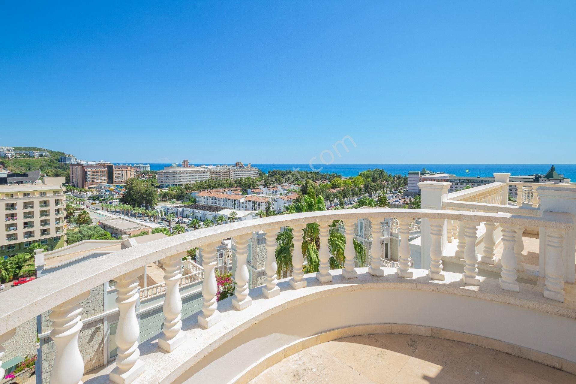 Alanya / Konaklı’da Dağ & Deniz Manzaralı 4+2 Eşyalı Lüks Villa - Görsel 15