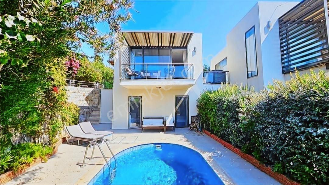 Yalıkavak Geriş'te Satılık Deniz Ve Doğa Manzaralı Tam Müstakil