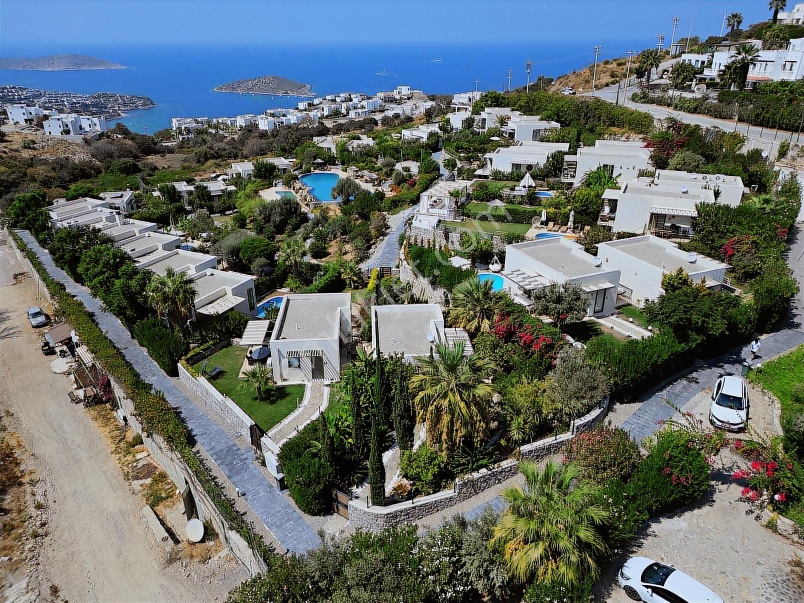 Yalıkavak Geriş'te Satılık Deniz Ve Doğa Manzaralı Tam Müstakil - Görsel 2