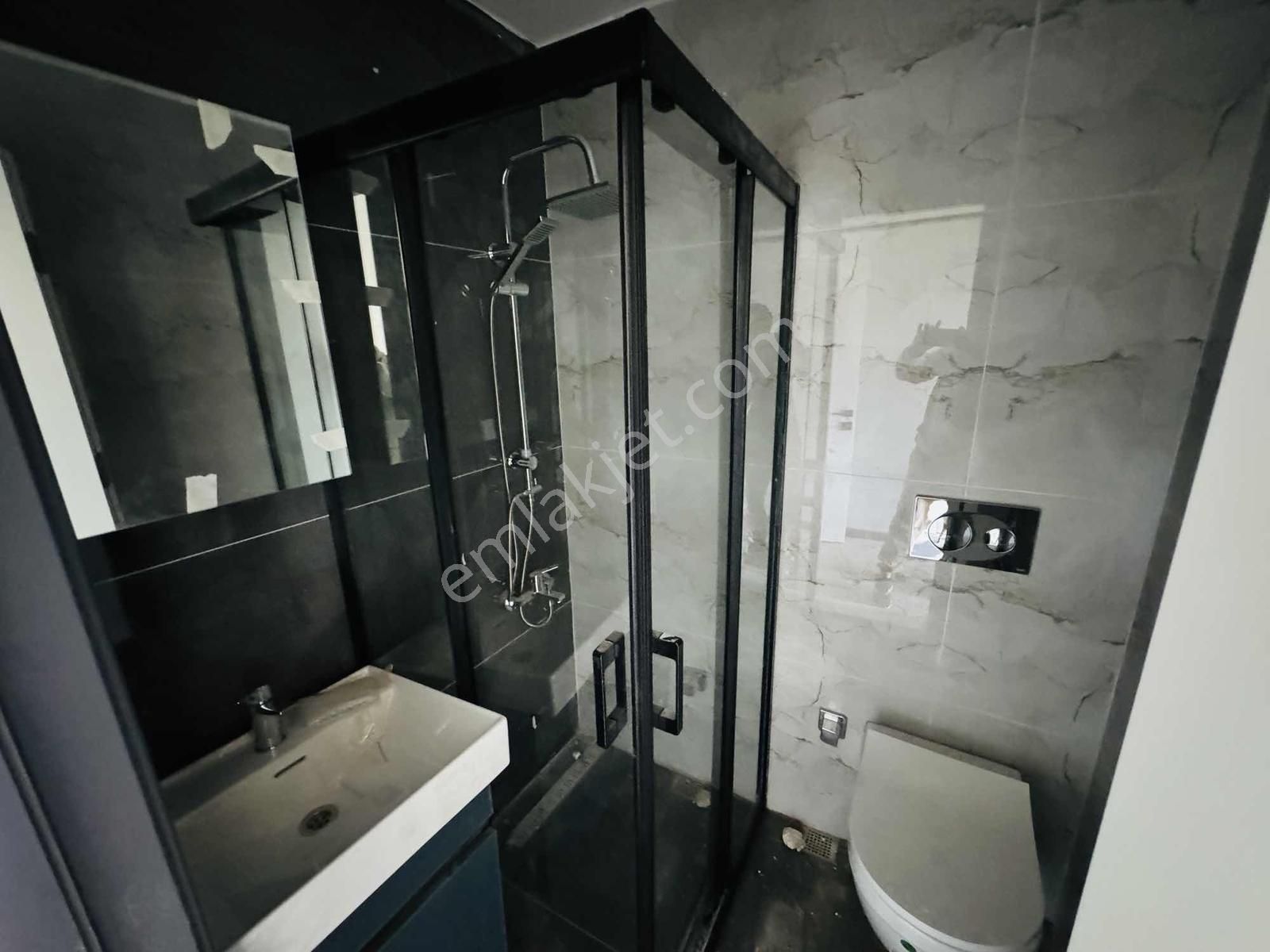 Kuşadası Güzelçamlı'da Havuzlu Satılık 2+1 Bahçeli Daire - Görsel 12