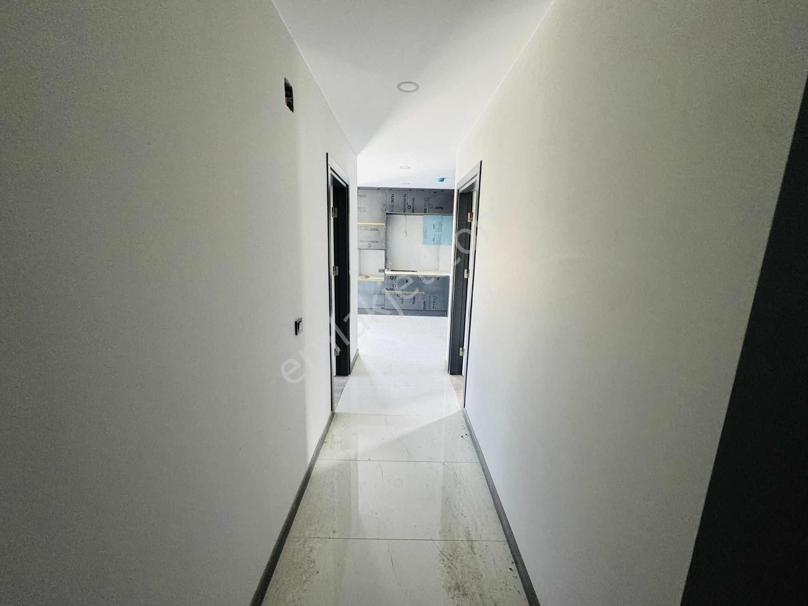 Kuşadası Güzelçamlı'da Havuzlu Satılık 2+1 Bahçeli Daire - Görsel 8