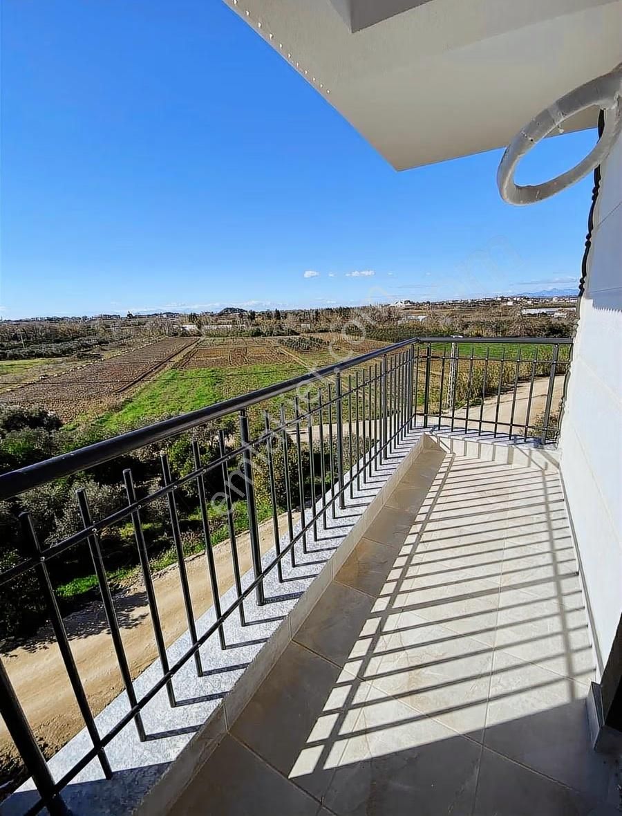 Ilıca Mahallesi'nde 2 + 1 Üçüncü Kat Havuzlu Dairemiz Kiralıktır - Görsel 11