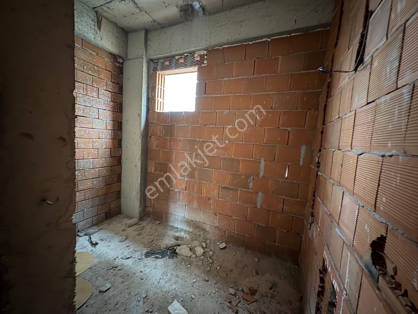 Adliyenin Karşısında 1+1 Satılık Sıfır Daire - Görsel 3