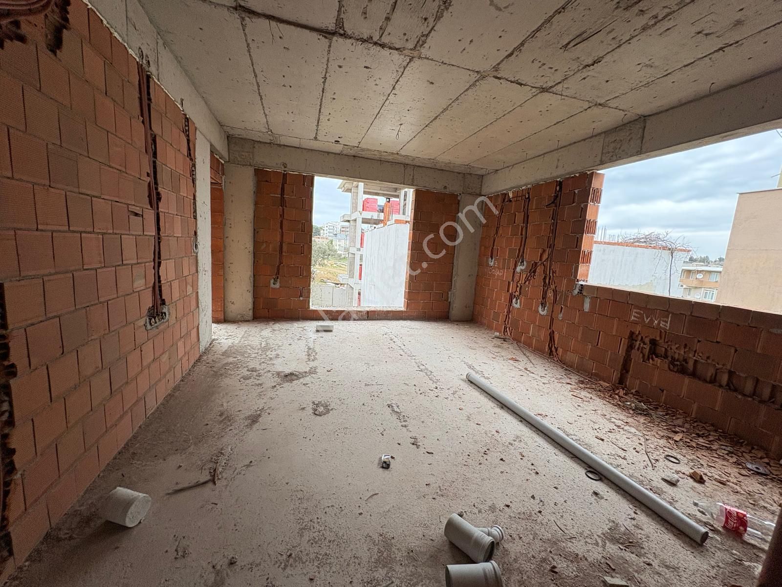 Adliyenin Karşısında 1+1 Satılık Sıfır Daire - Görsel 4