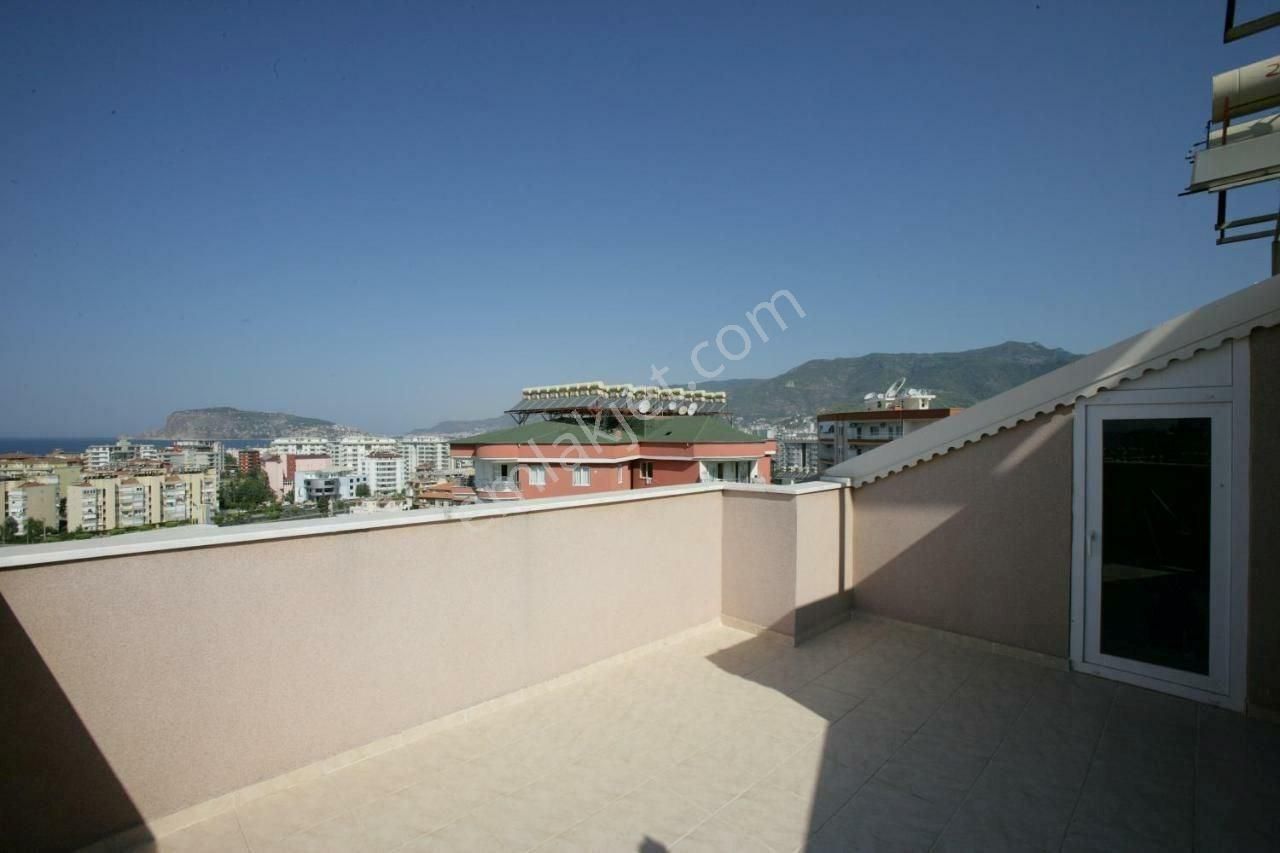 Alanya / Tosmur – Deniz Manzaralı Geniş 4+1 Çatı Dubleks - Görsel 24