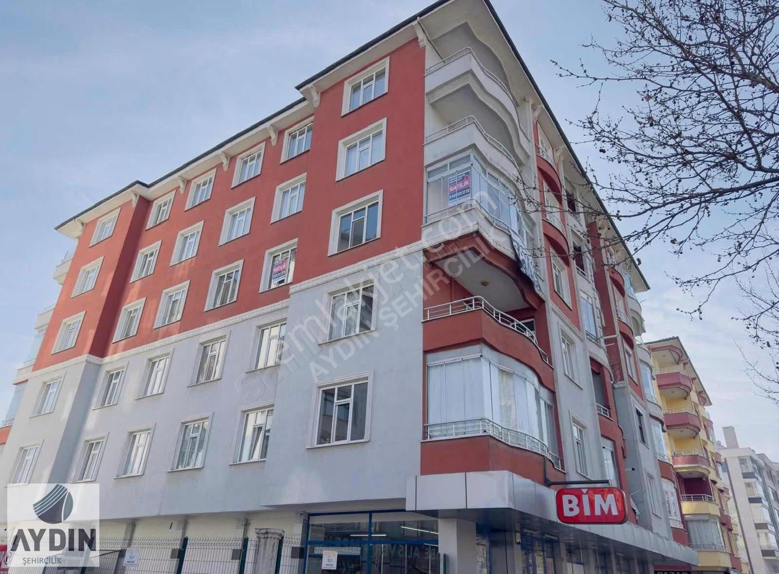 Aydın Satıyor' Dan Fetih Ve Cemil Çiçek Caddelerine Cephe Arakat