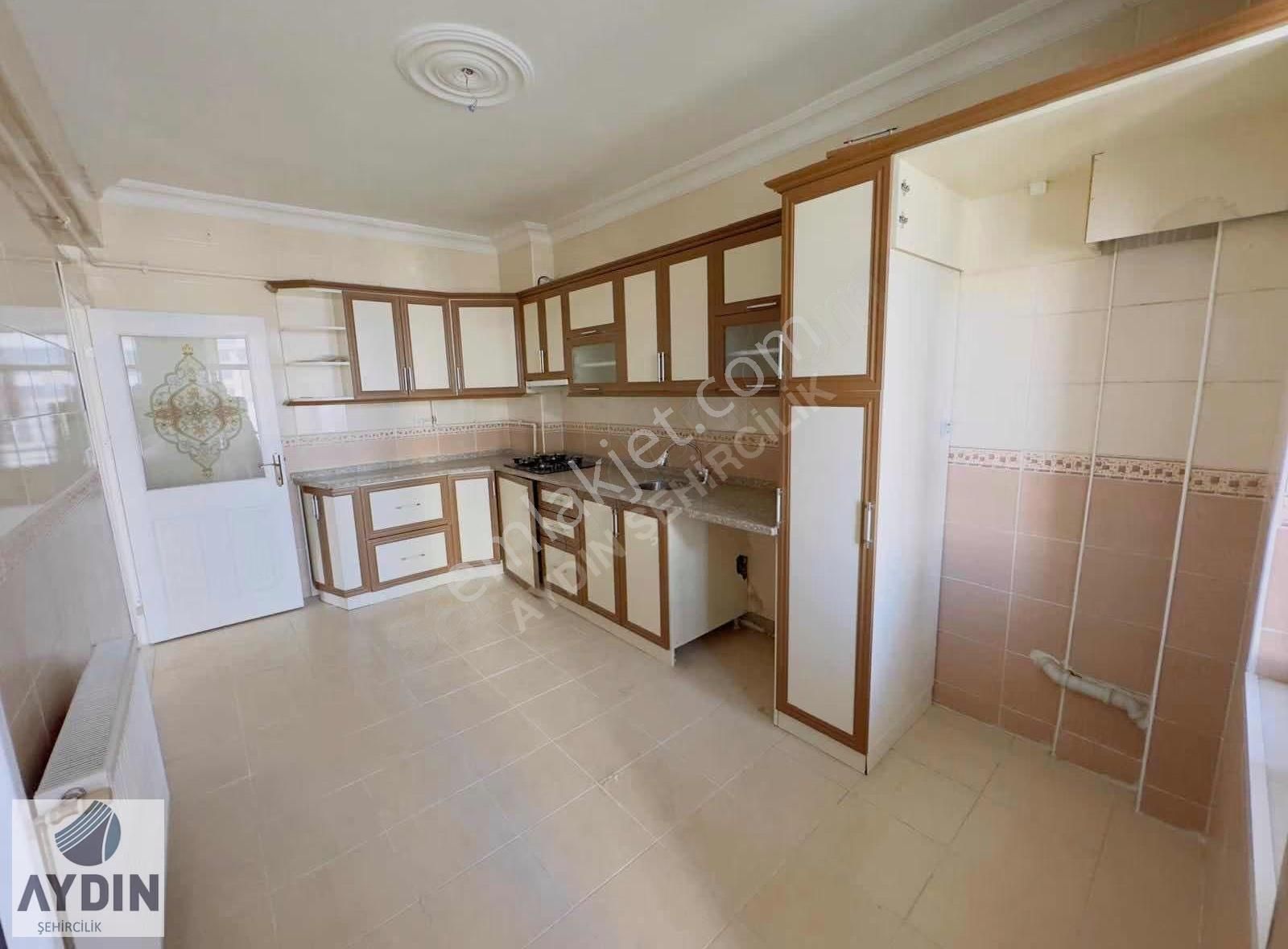 Aydın Satıyor' Dan Fetih Ve Cemil Çiçek Caddelerine Cephe Arakat - Görsel 2