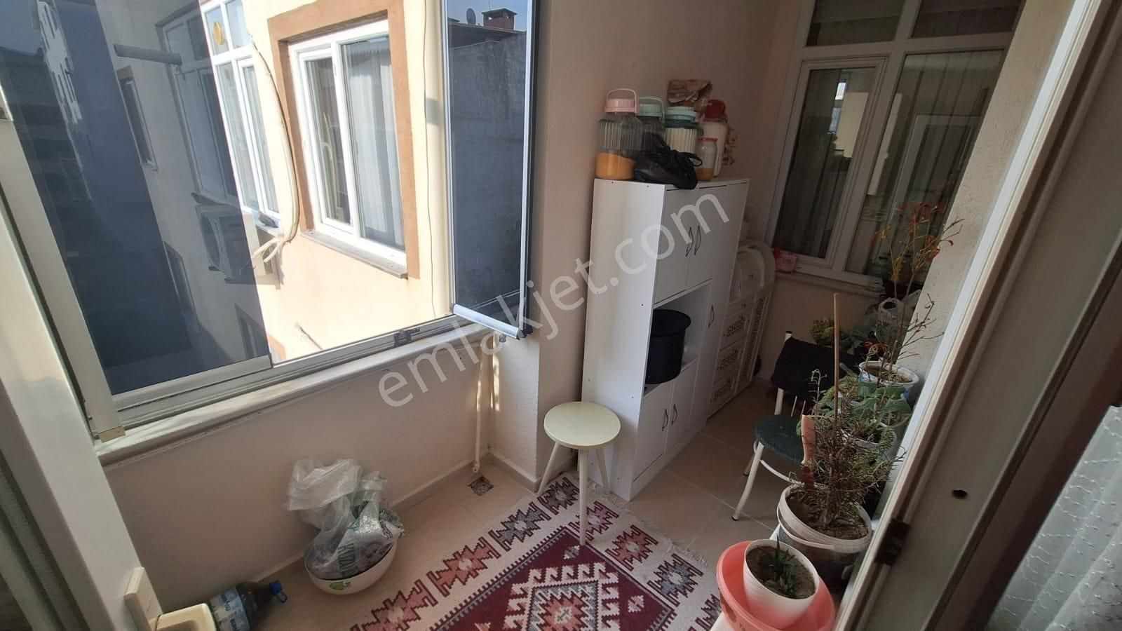 Bursa Demirtaş Cumhuriyet Mahallesinde Caddeye Yakın, 5+1 Geniş - Görsel 8