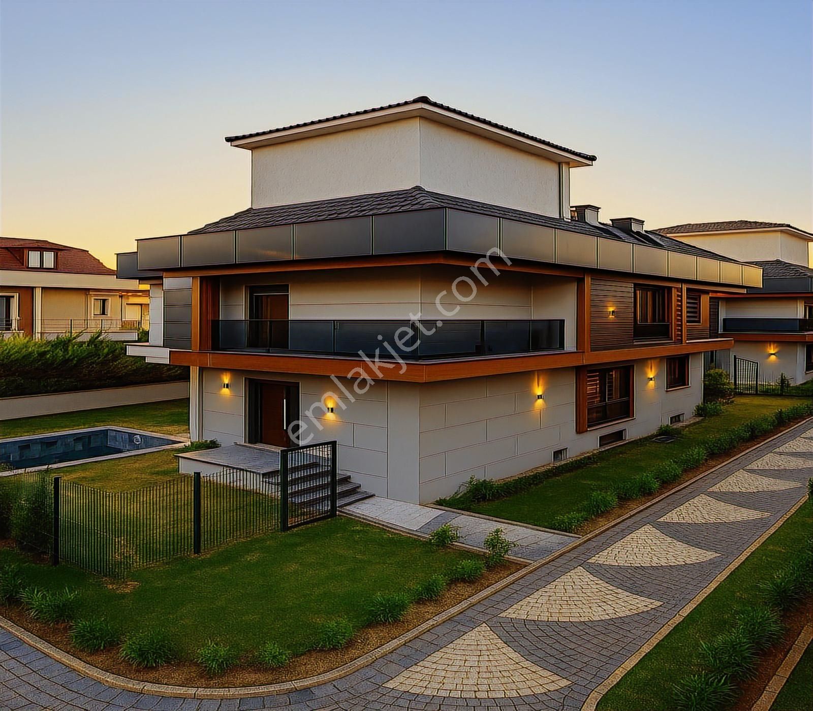 !!düşlediğiniz Gibi Değil Düşündüğünüz Gibi Olağanüstü Yaşam!!