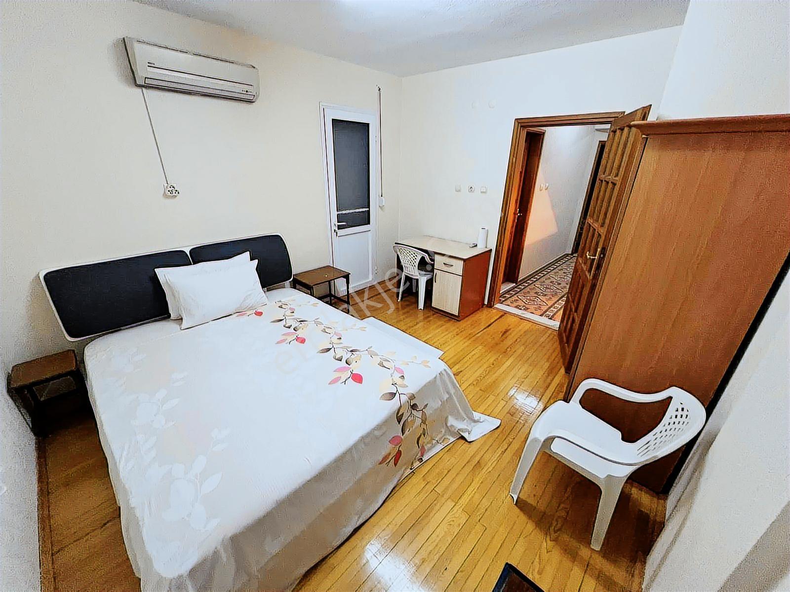 Gümüldür'de Denize 150m Yakın 4+1 Villa - Görsel 17