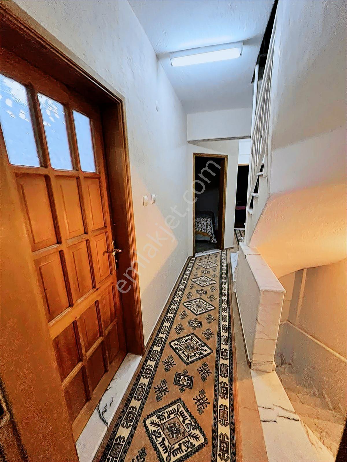Gümüldür'de Denize 150m Yakın 4+1 Villa - Görsel 20