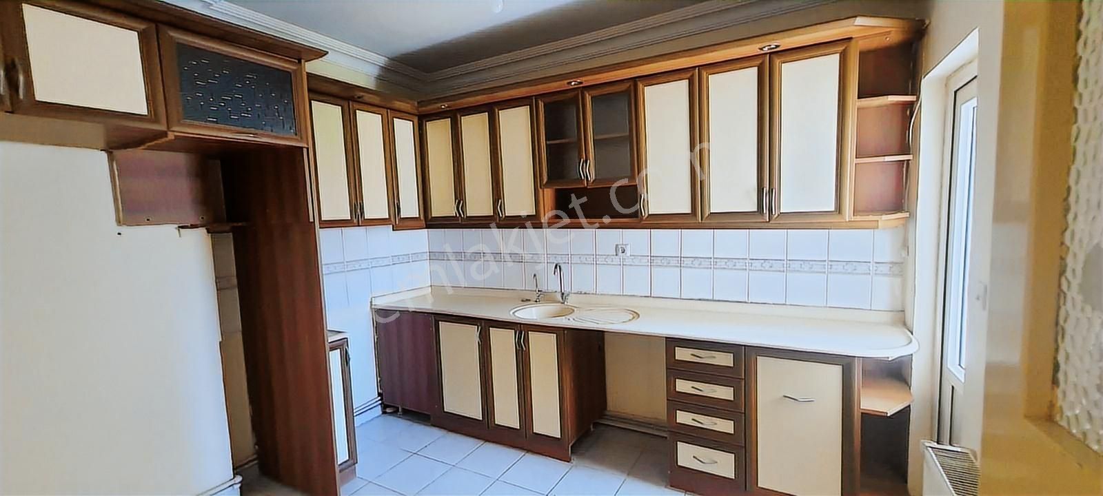 Deniz Ve Şehir Manzaralı Tramwaya Yürüme Mesafesinde Doğalgazlı - Görsel 34