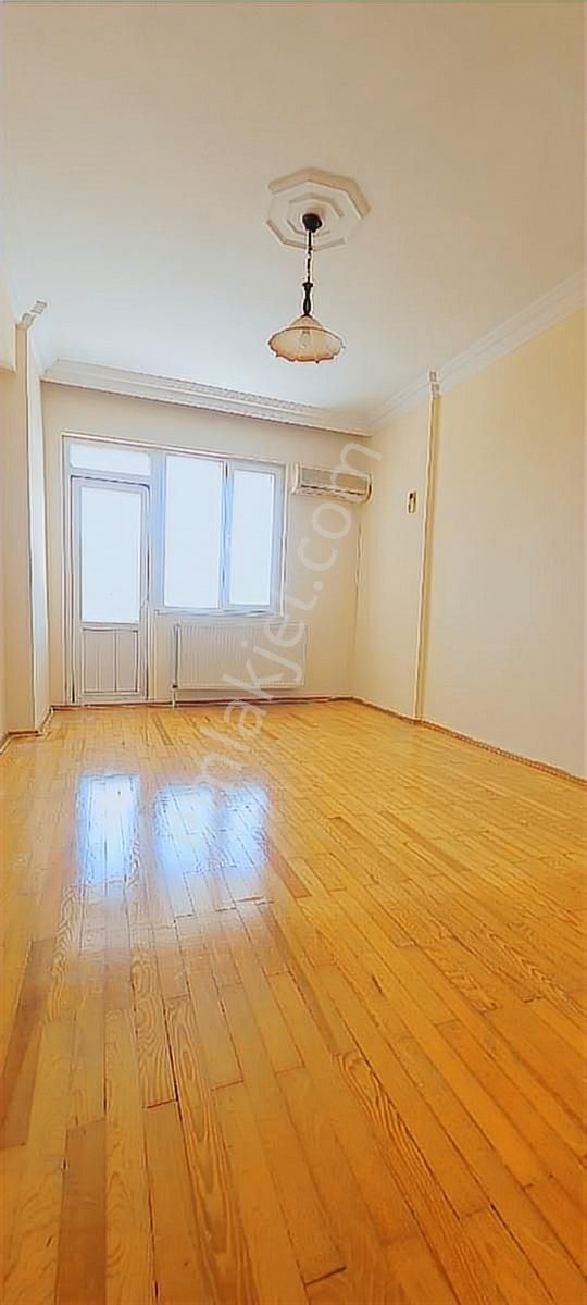 Deniz Ve Şehir Manzaralı Tramwaya Yürüme Mesafesinde Doğalgazlı - Görsel 31