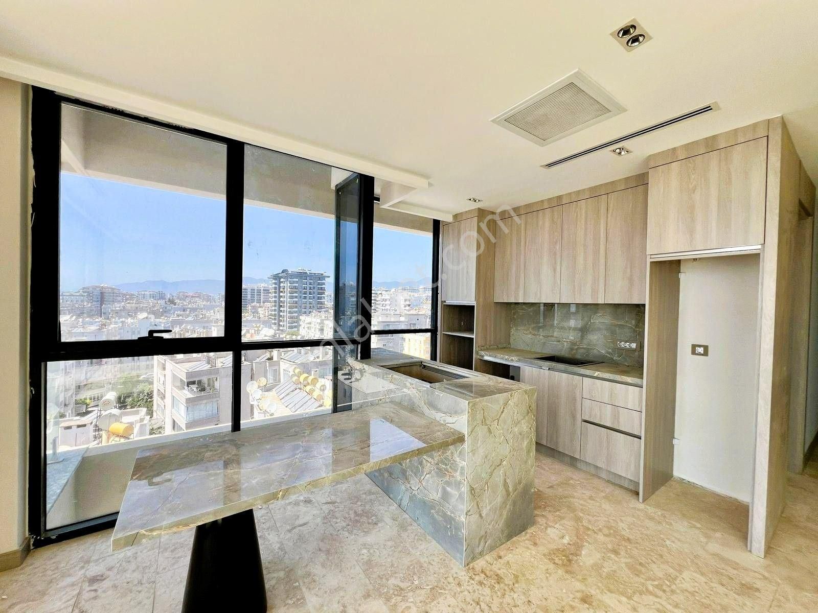Alanya Mahmutlarda Denize Sıfır, Eşsiz Manzaralı 2+1 Lüks Daire - Görsel 16