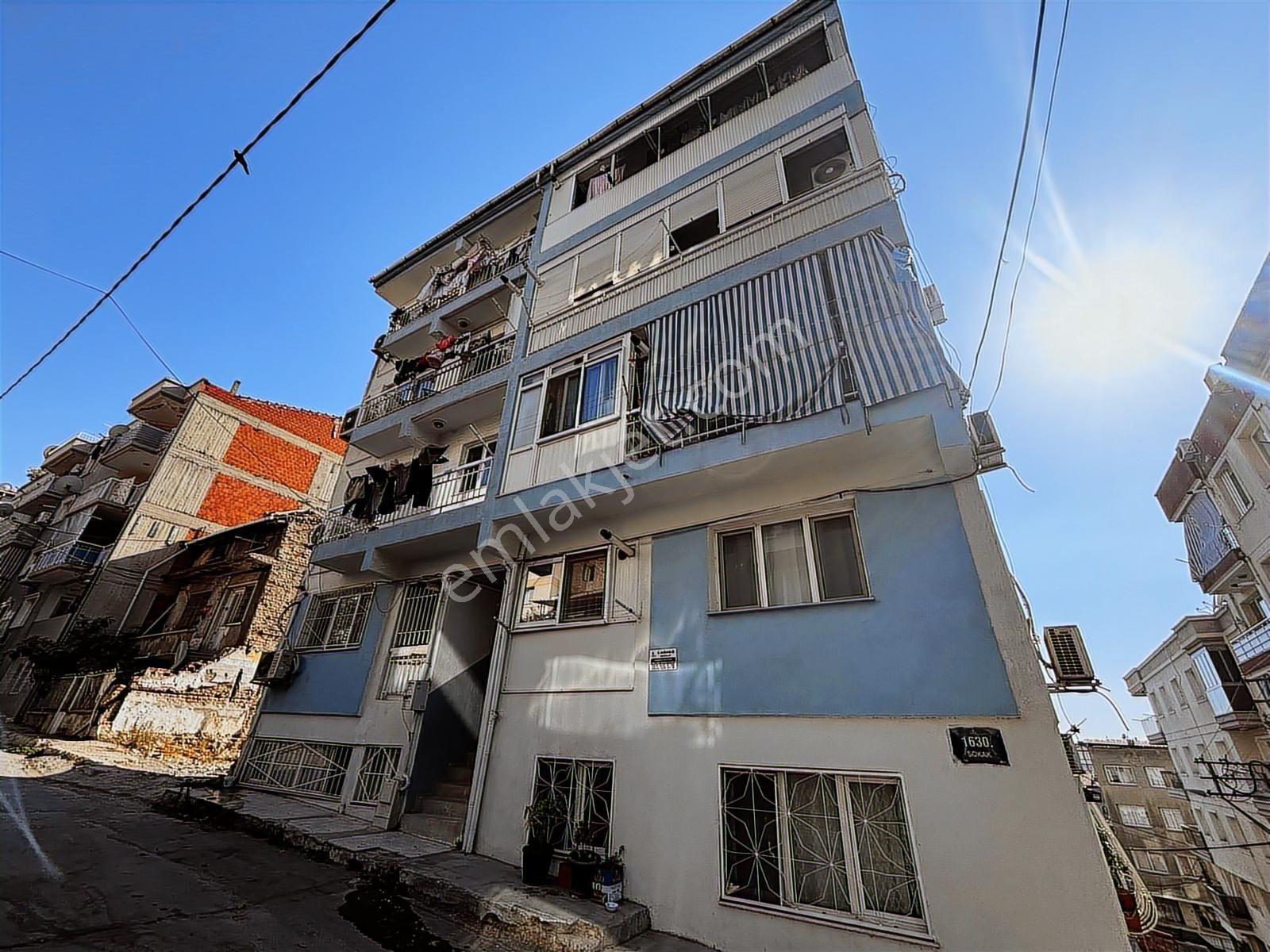 İzmir Bayraklıda Merkezi Konumda Satılık 1+1 Daire - Görsel 8