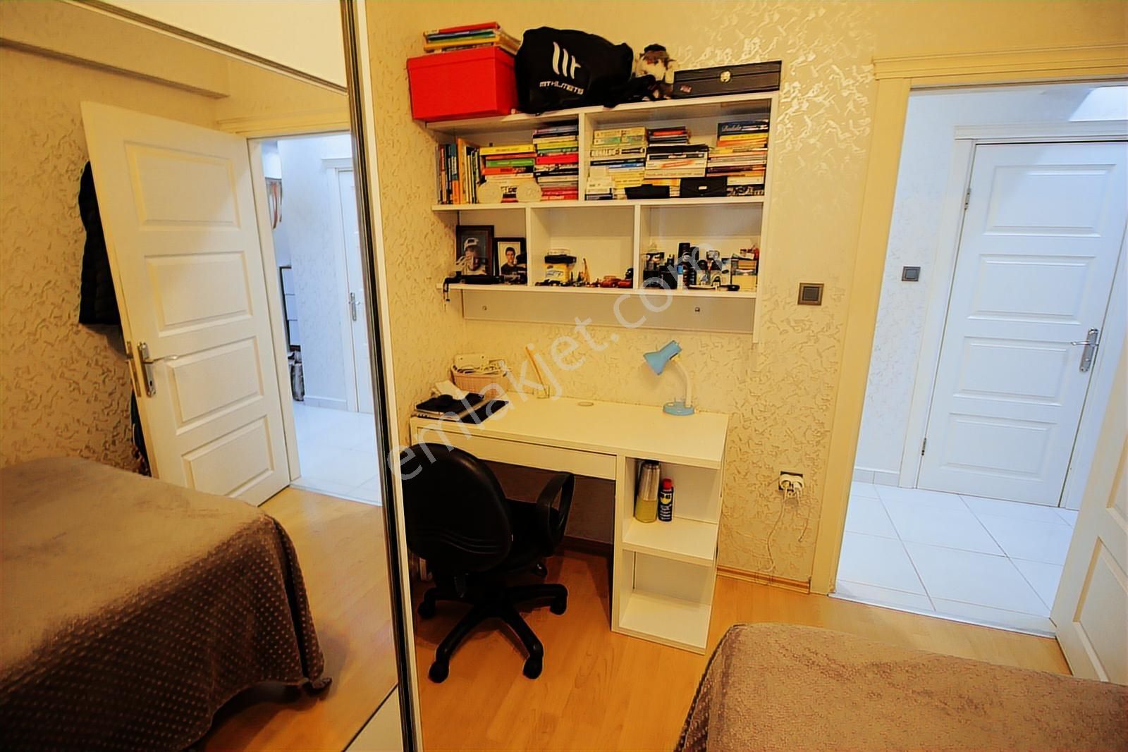 İdealtepede Sahile Yakın İçi Yenilenmiş Harika 3+1 Fırsat Daire - Görsel 19