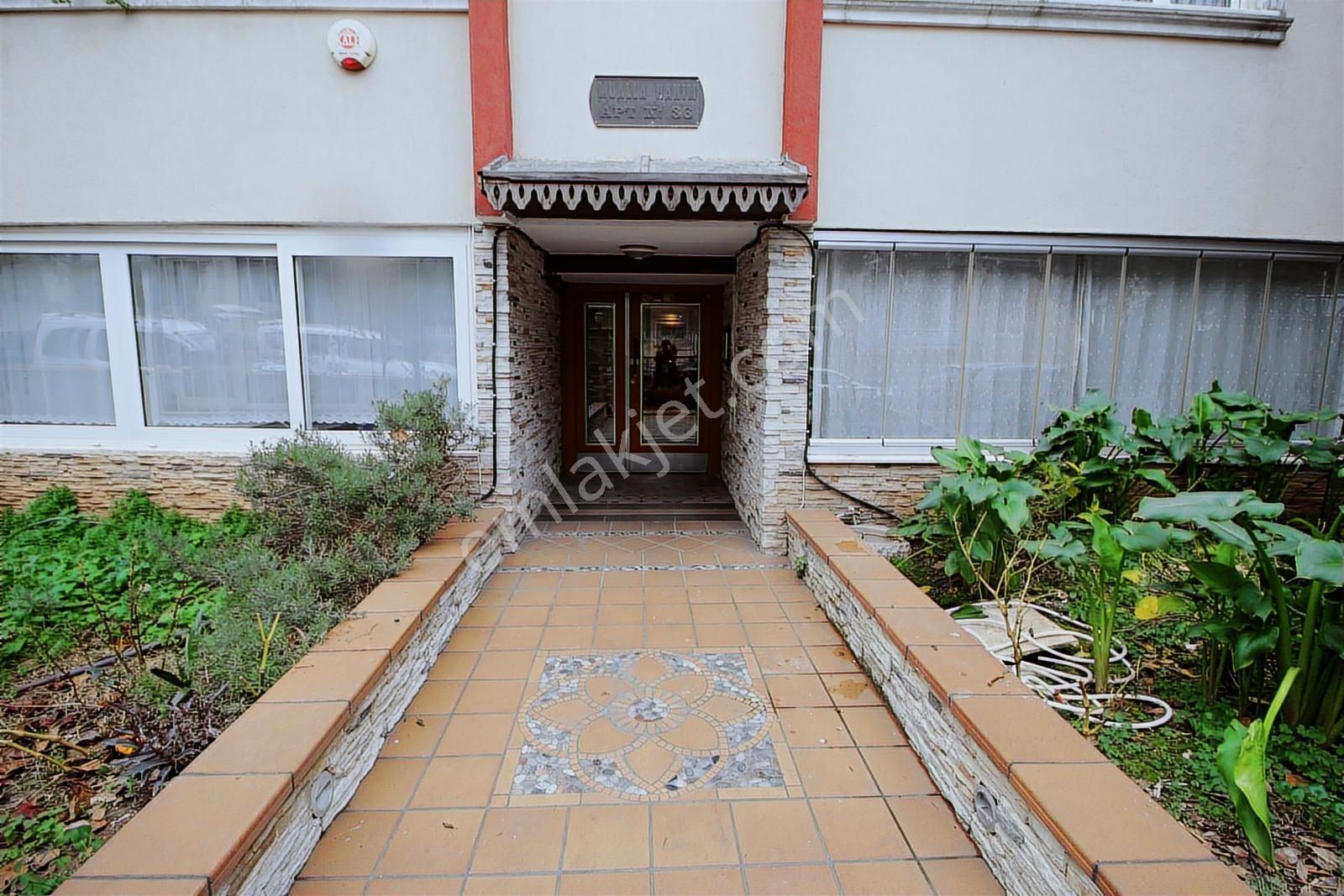 İdealtepede Sahile Yakın İçi Yenilenmiş Harika 3+1 Fırsat Daire - Görsel 31