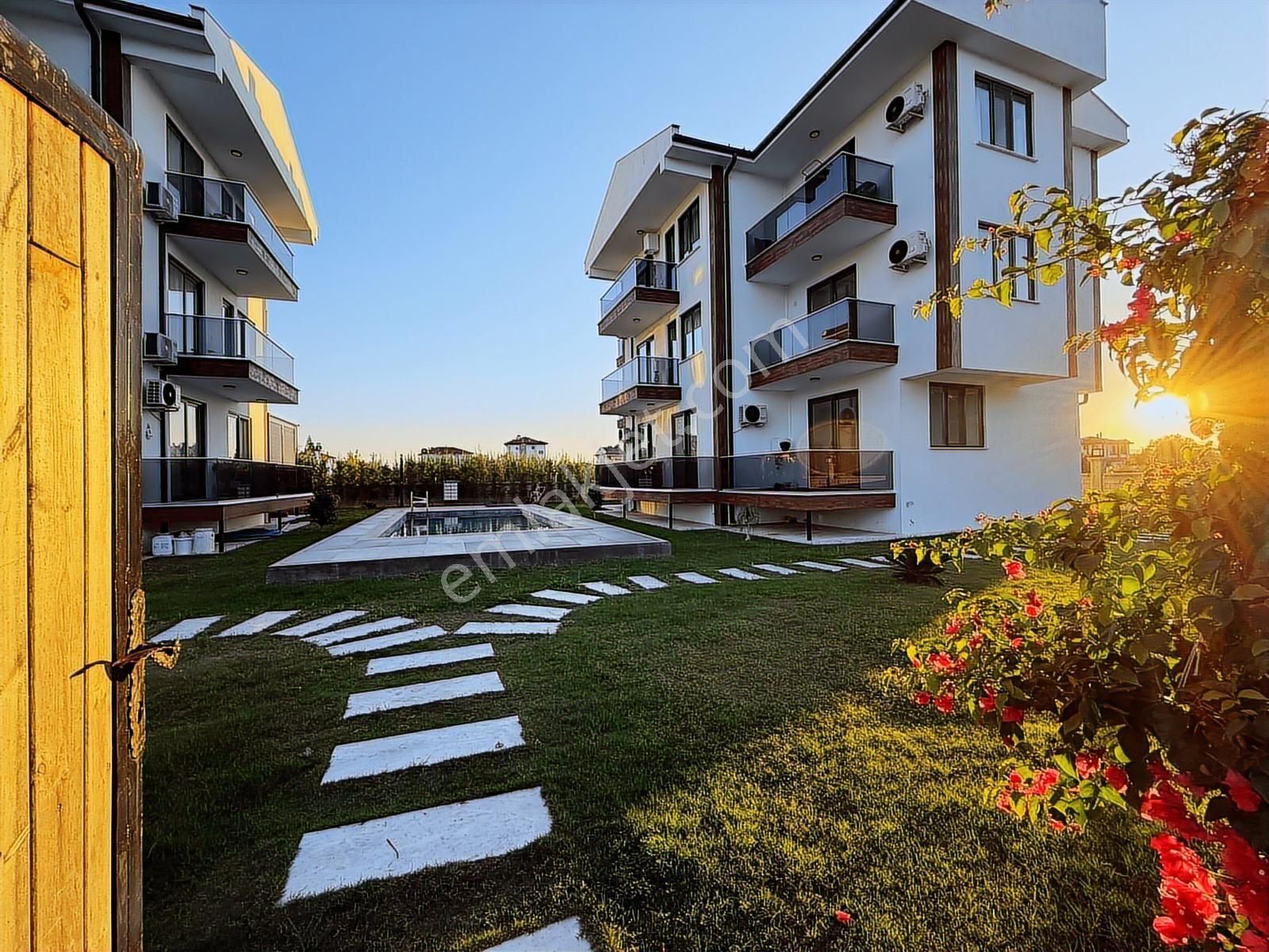 Stop'tan Şerefler'de *havuzlu Klimalı* 2+1 Satılık Daire