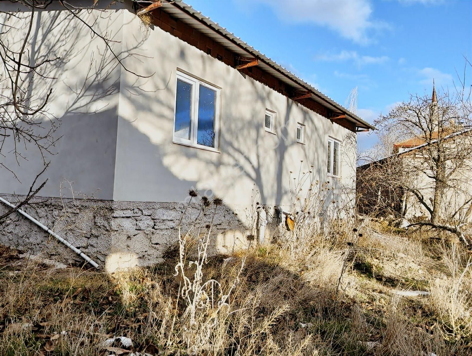 Ruhsatlı İskanlı 1044m Arsa İçinde 120m Yeni Yapılı Ev - Görsel 7