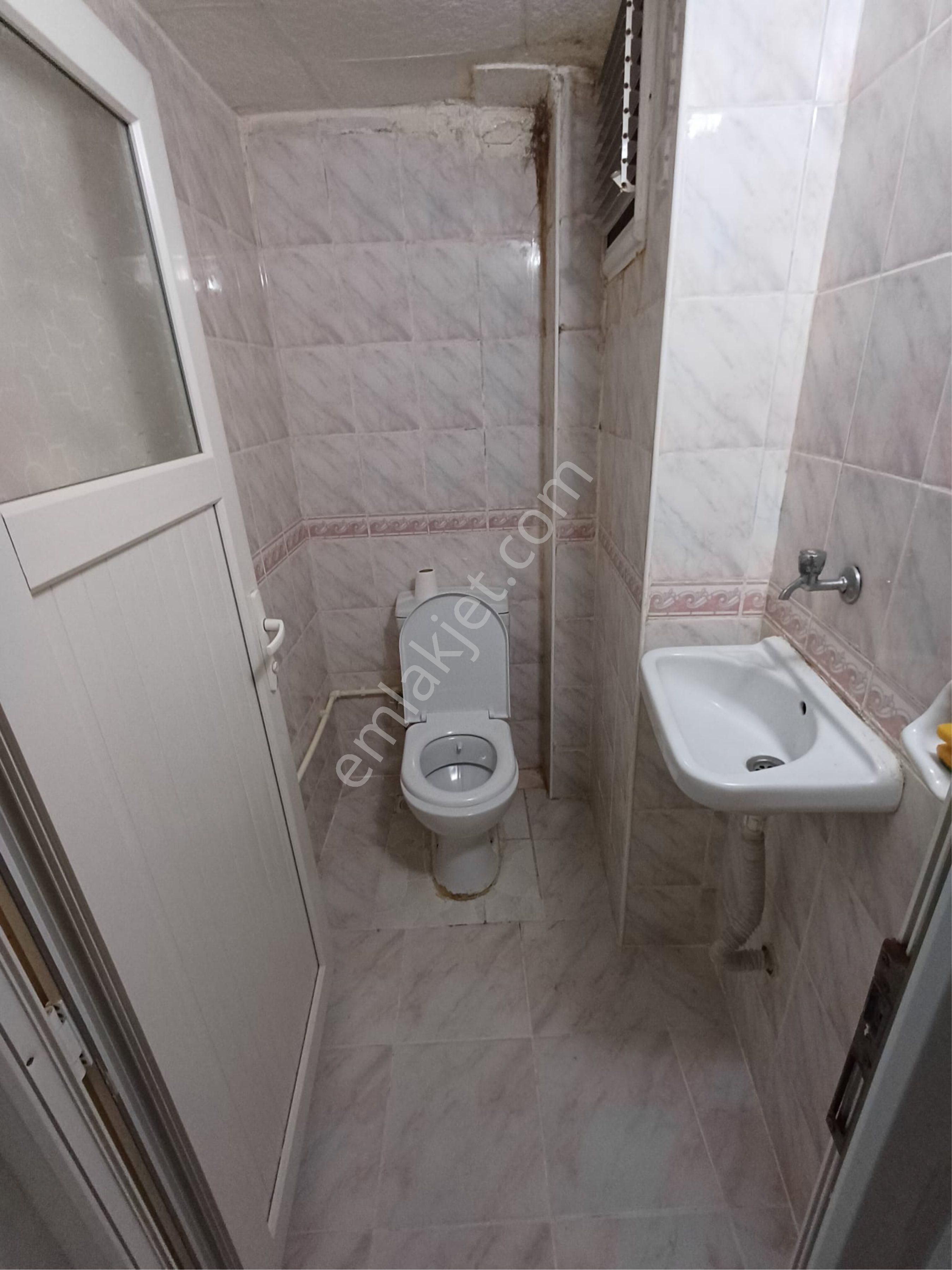 Rasathane Mahallesinde İci Temiz Giris Kat Daire - Görsel 15