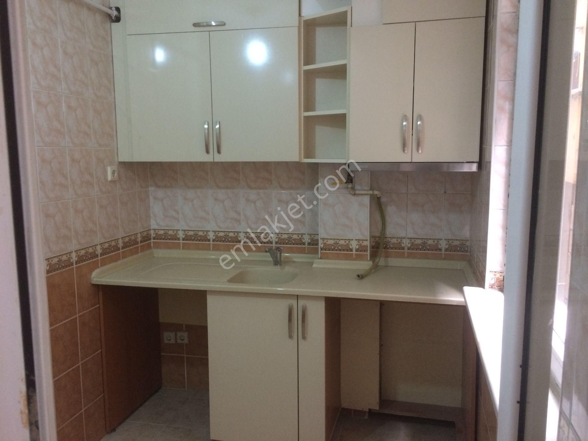 2+1 Daire ; Aile Apartmanında Merkezi Konuma Sahip ....sahibinden... - Görsel 8