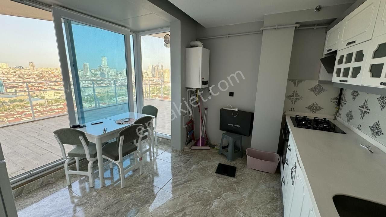 Lıve Terrace Satılık Yüksek Kat Büyük 2+1 فروش فوری - Görsel 3